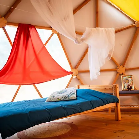 Centre Harmonia ロッジ